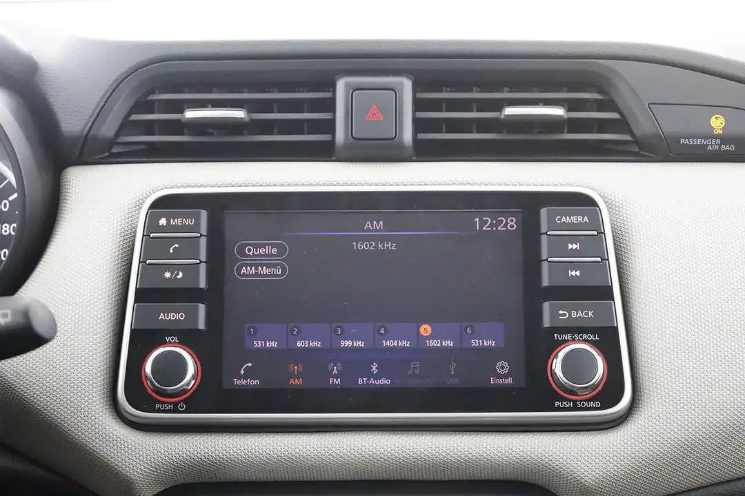 Nissan Micra - Thumbnail 11