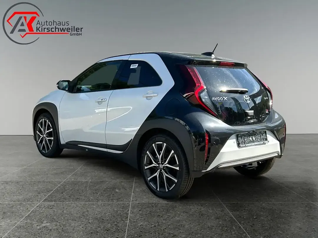 Toyota Aygo X - Thumbnail 3