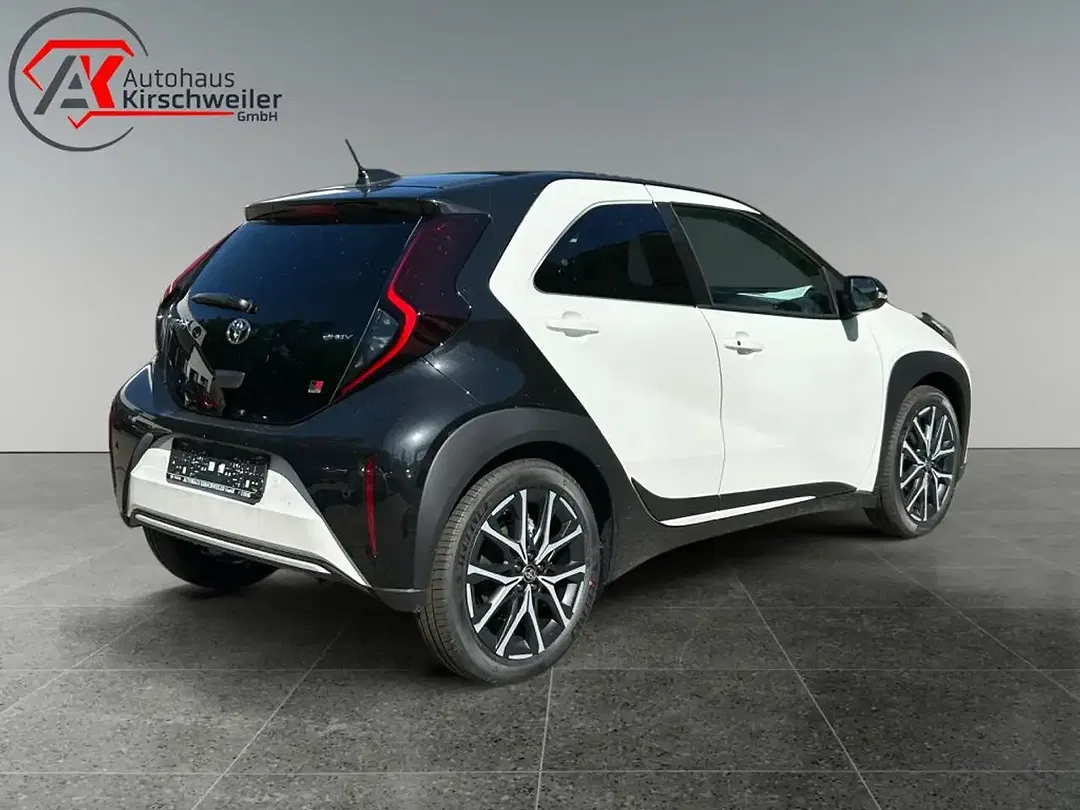 Toyota Aygo X - Thumbnail 5