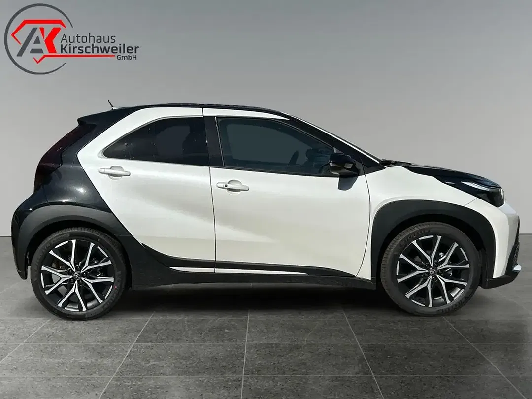 Toyota Aygo X - Thumbnail 6