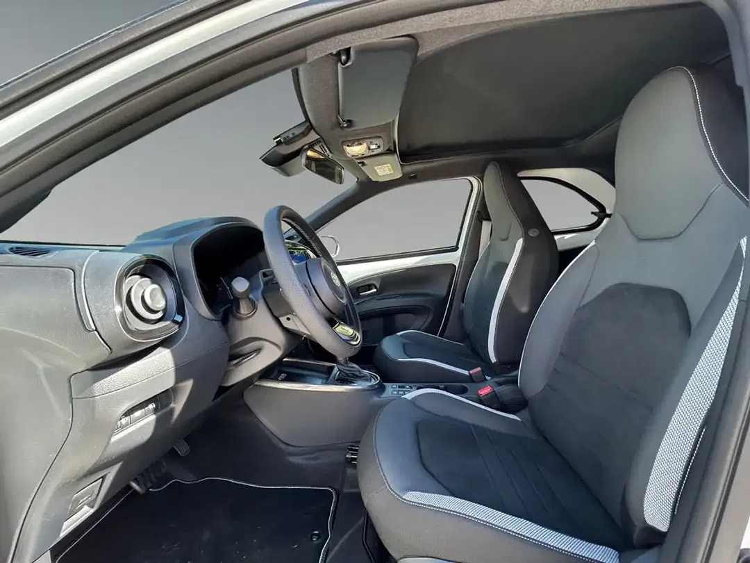 Toyota Aygo X - Thumbnail 9
