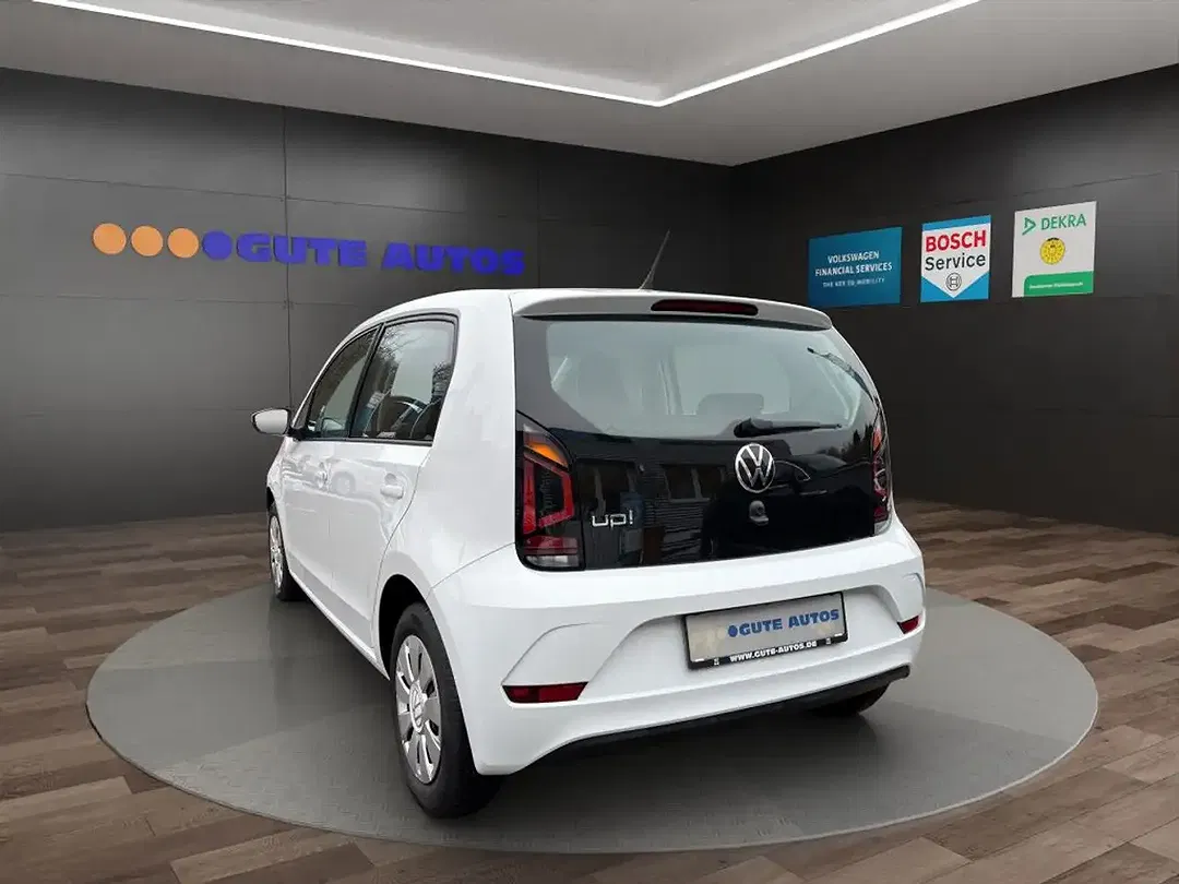 Volkswagen up! - Thumbnail 3