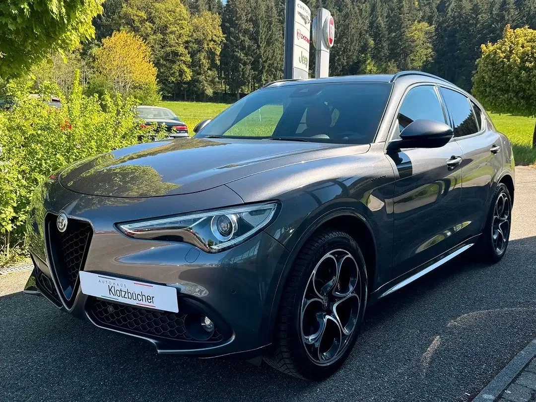 Alfa Romeo Stelvio Q4 Veloce - foto 1