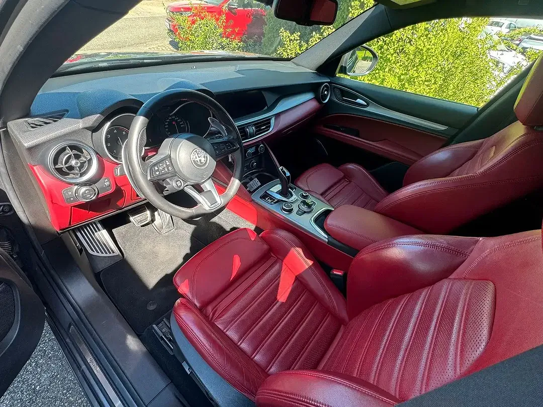 Alfa Romeo Stelvio - Thumbnail 13