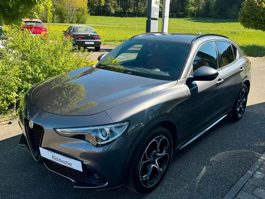 Alfa Romeo Stelvio Q4 Veloce - foto 2