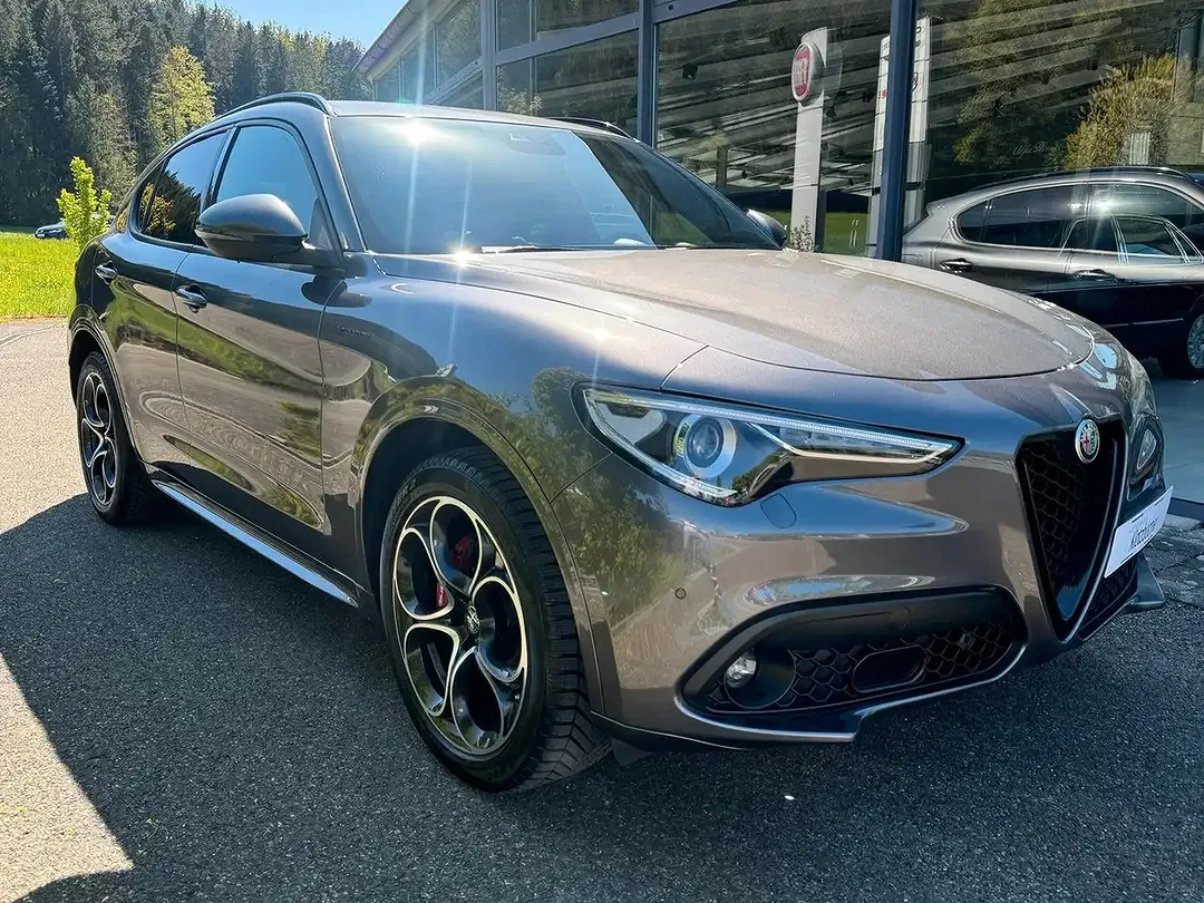 Alfa Romeo Stelvio - Thumbnail 7