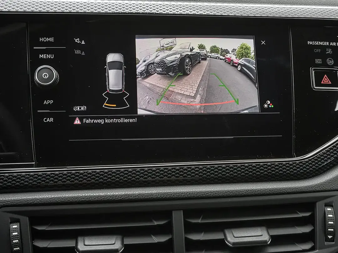 Volkswagen Polo - Thumbnail 12