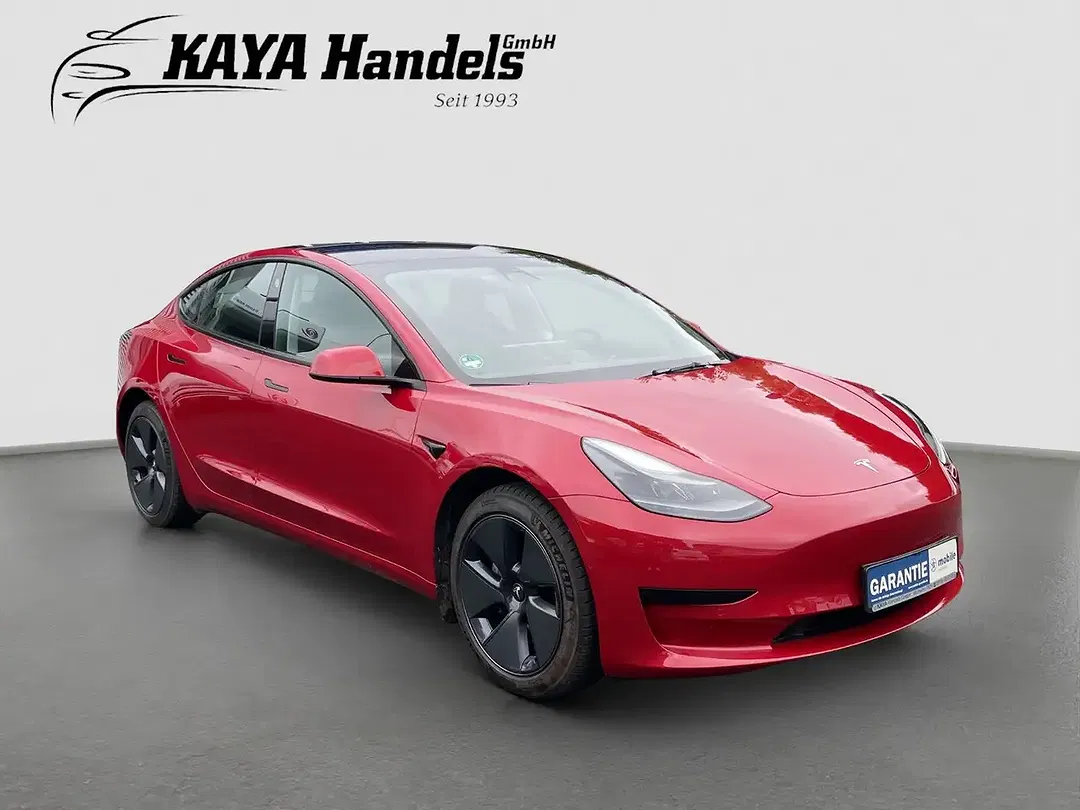 Tesla Model 3 RWD Standard Range Plus - foto 1