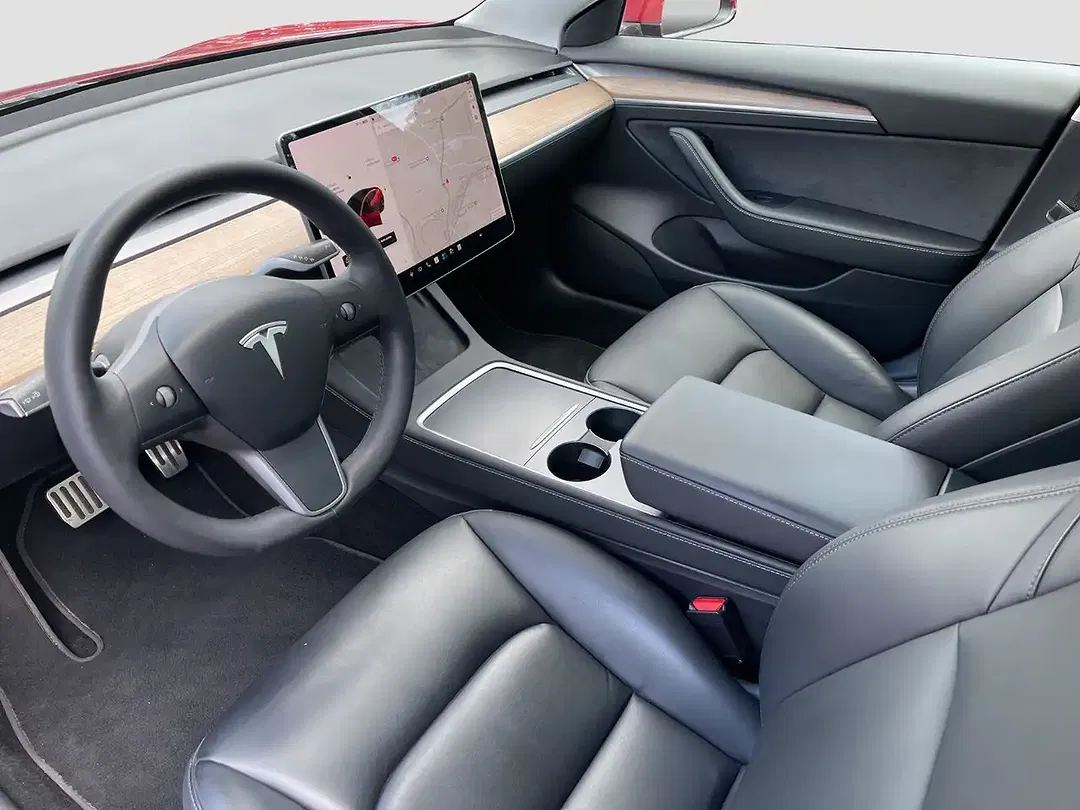 Tesla Model 3 - Thumbnail 12