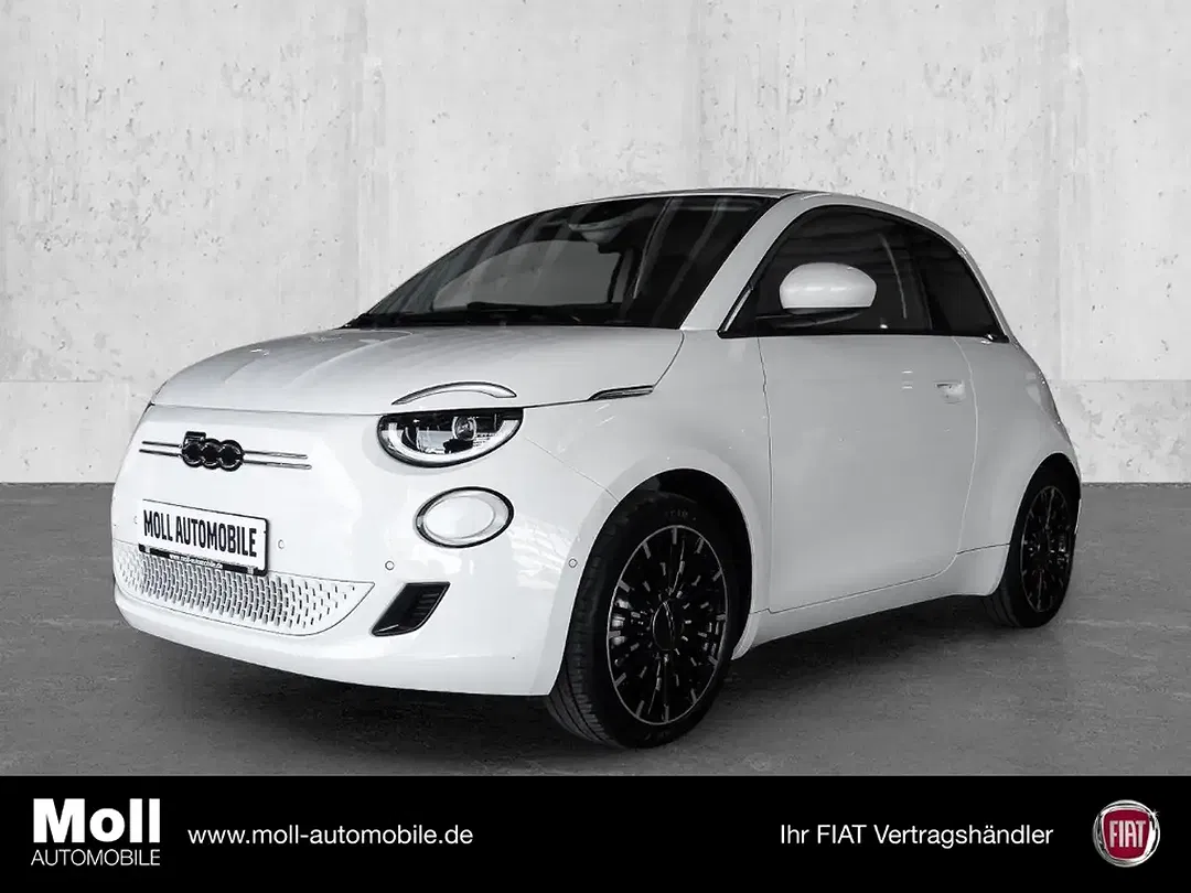 Fiat 500e - Thumbnail 1