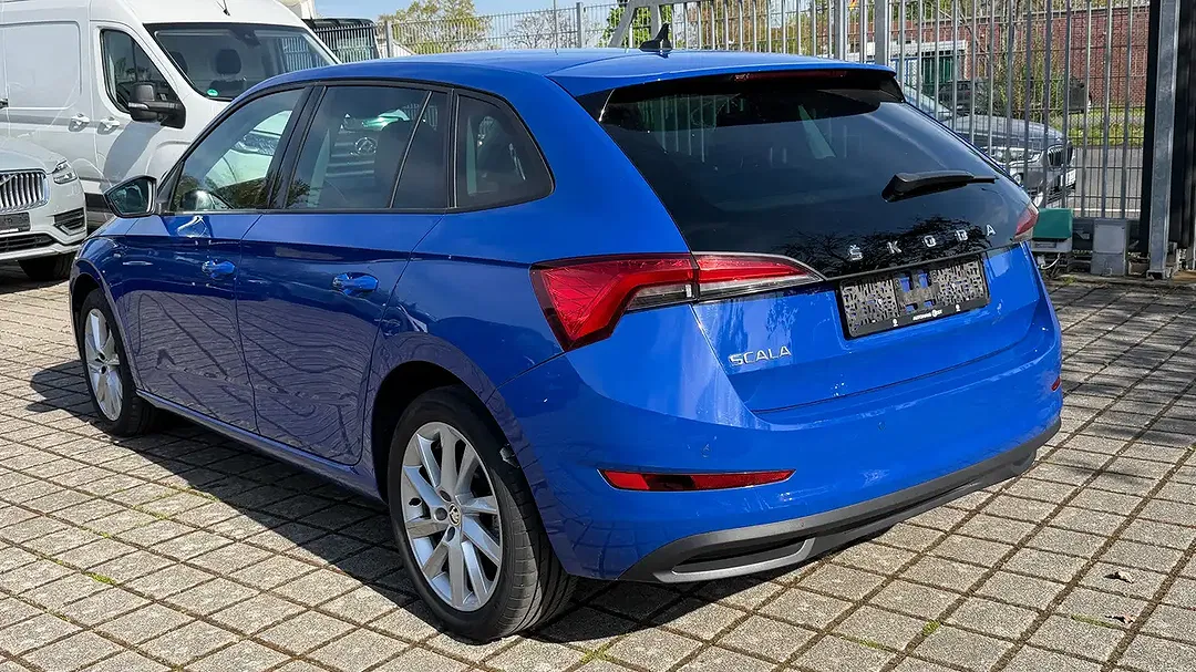 Skoda Scala - Thumbnail 4