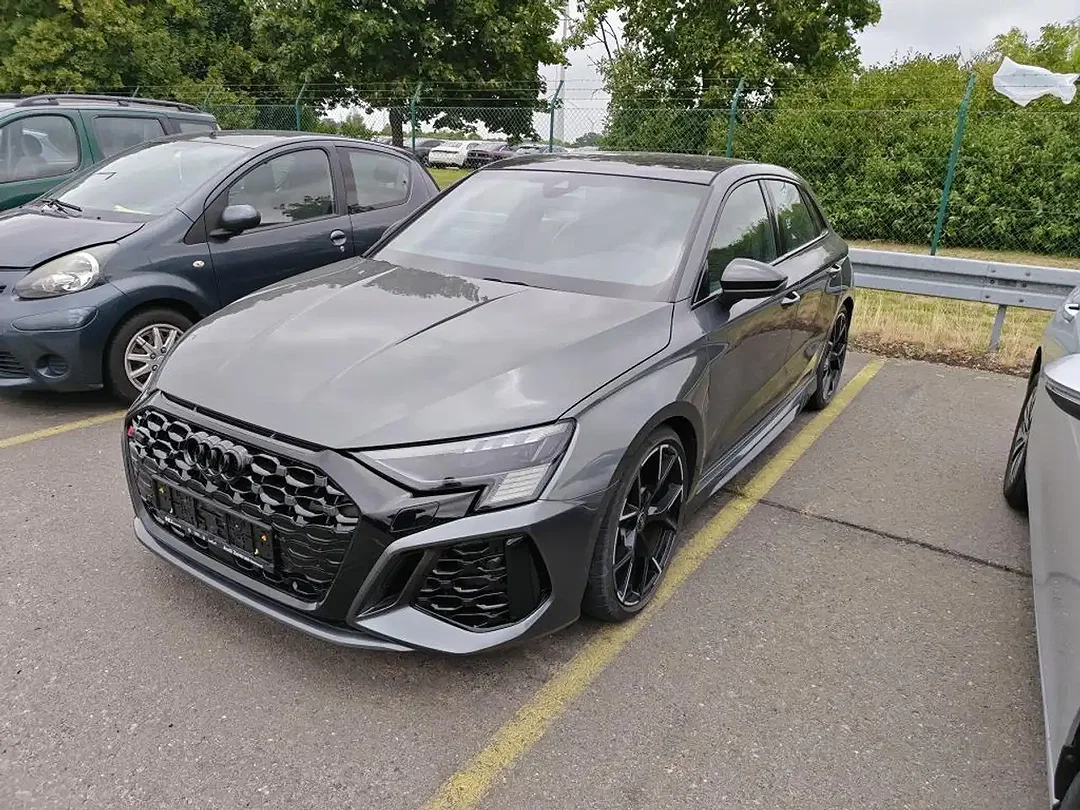 Audi RS3 - Afbeelding 1