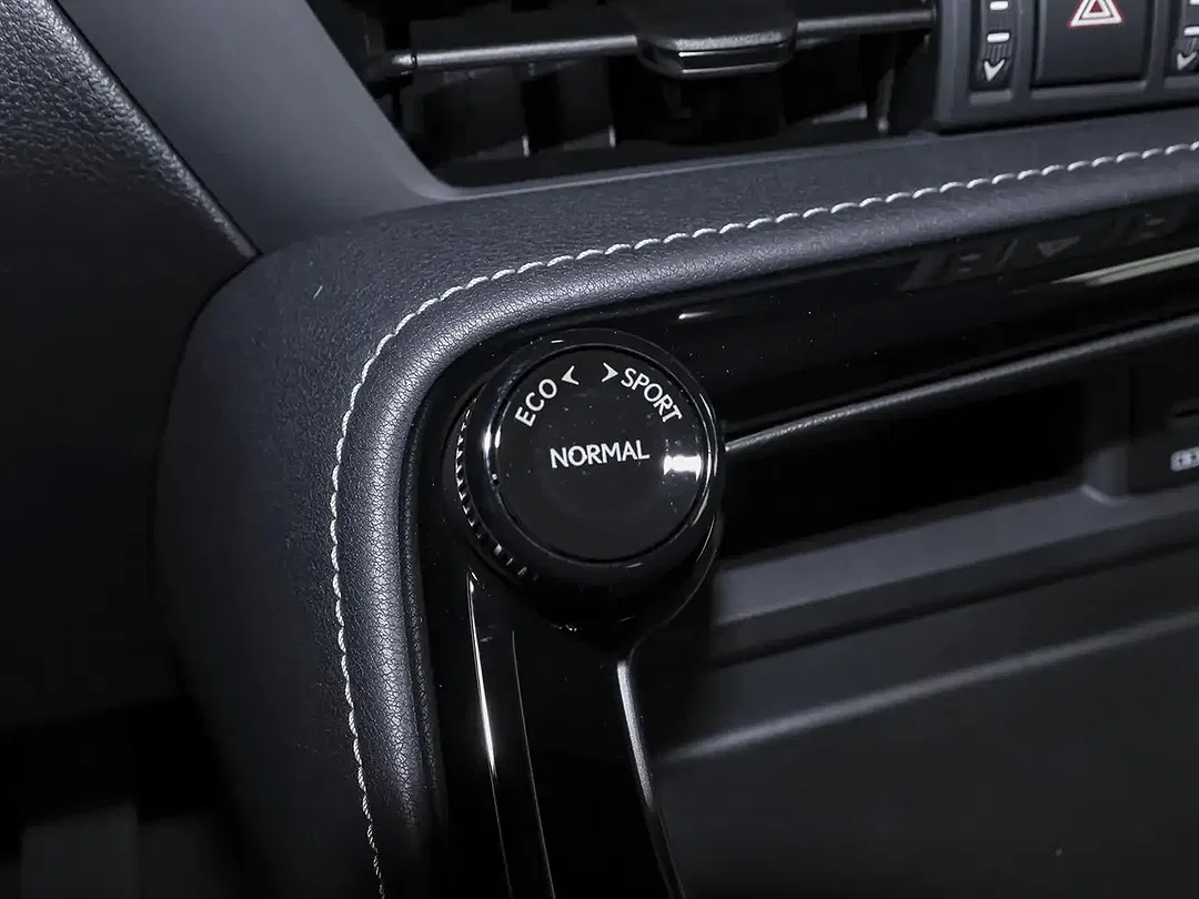 Lexus NX 350h - Thumbnail 13
