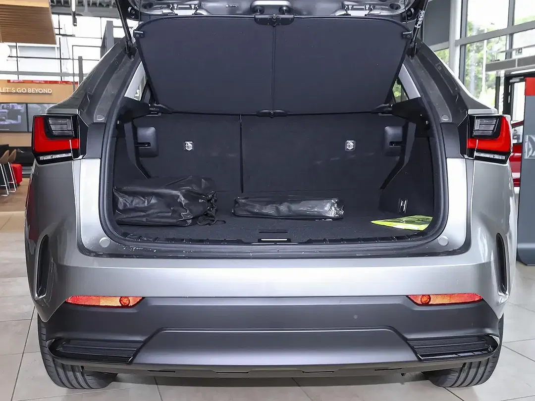 Lexus NX 350h - Thumbnail 8