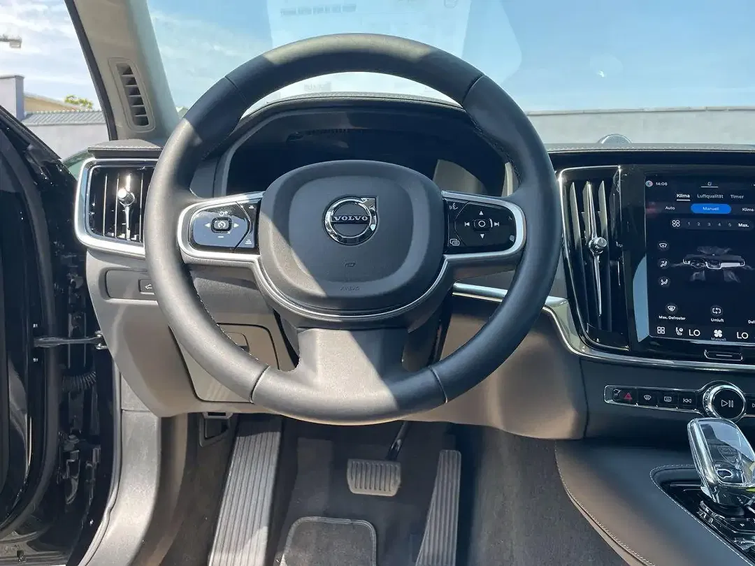 Volvo V90 - Thumbnail 11