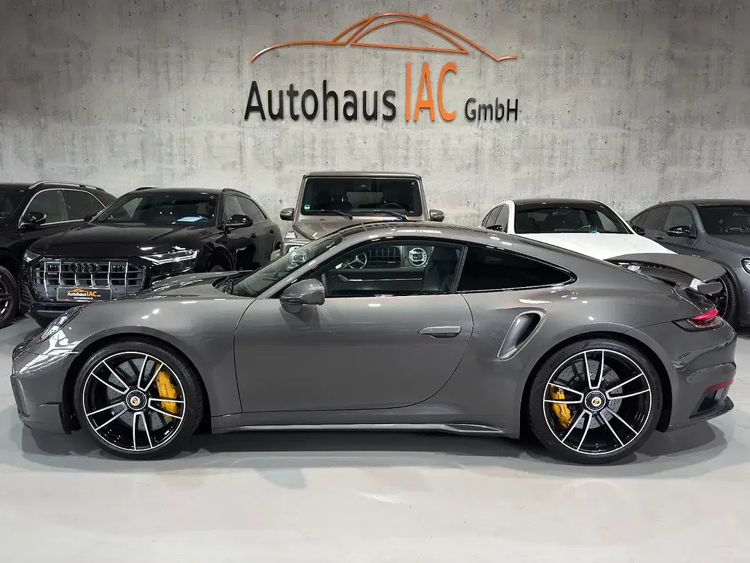 Porsche 911 - Thumbnail 8