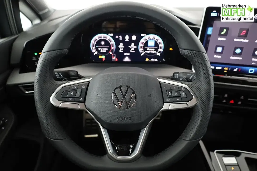 Volkswagen Golf - Thumbnail 5