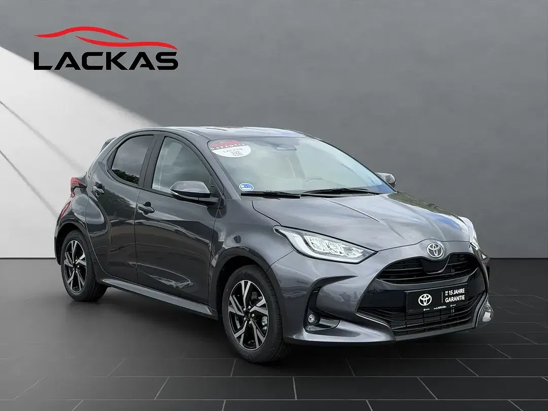 Toyota Yaris - Thumbnail 7