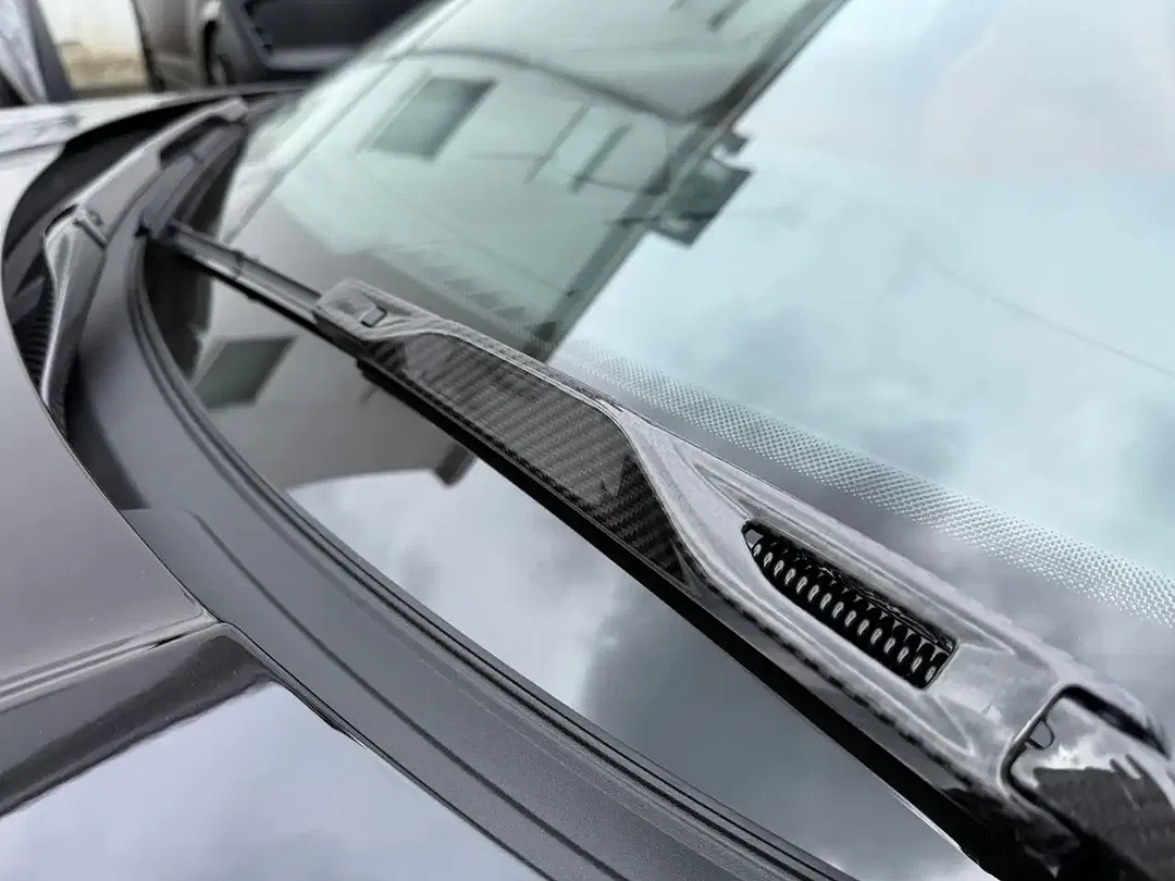 Porsche 992 - Thumbnail 6