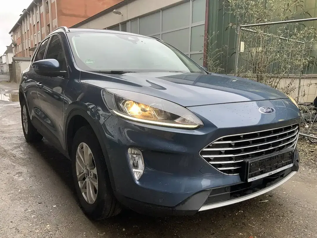 Ford Kuga PHEV Titanium - foto 1