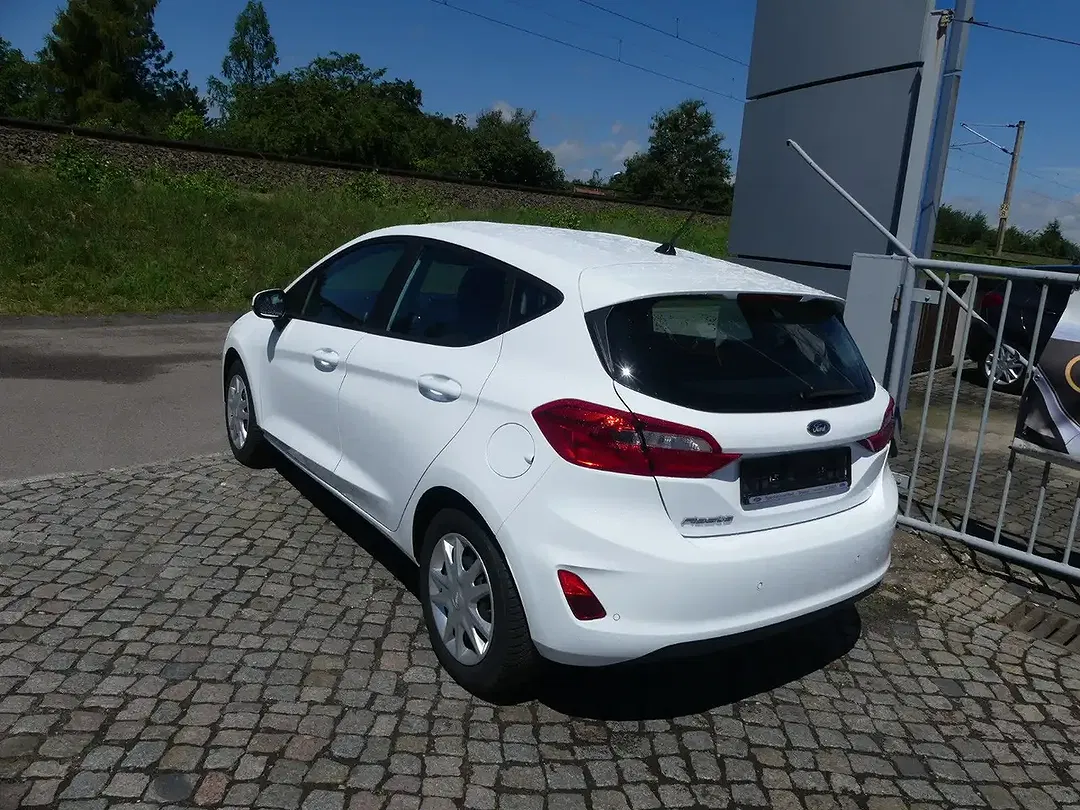 Ford Fiesta - Thumbnail 4