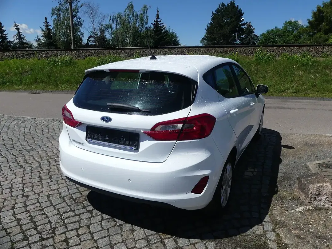 Ford Fiesta - Thumbnail 5