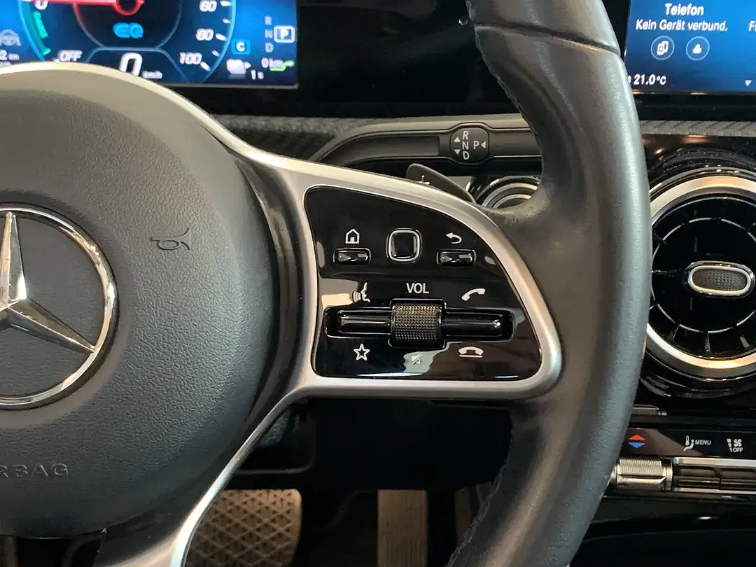 Mercedes-Benz CLA 250 - Thumbnail 13