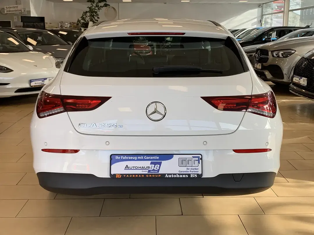 Mercedes-Benz CLA 250 - Thumbnail 5
