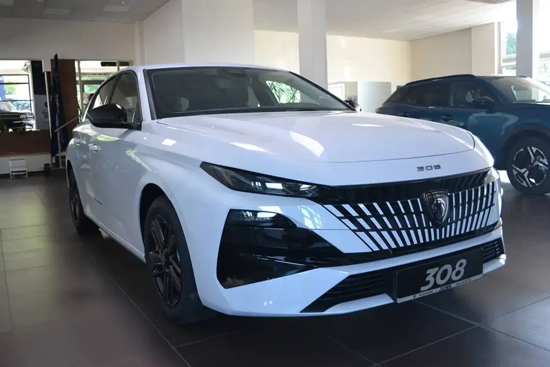 Peugeot 308 - Thumbnail 3