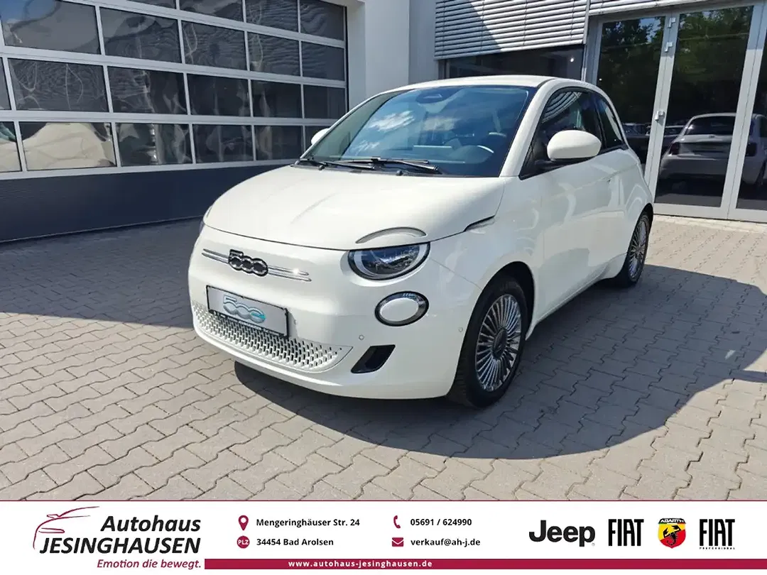 Fiat 500e - Thumbnail 1
