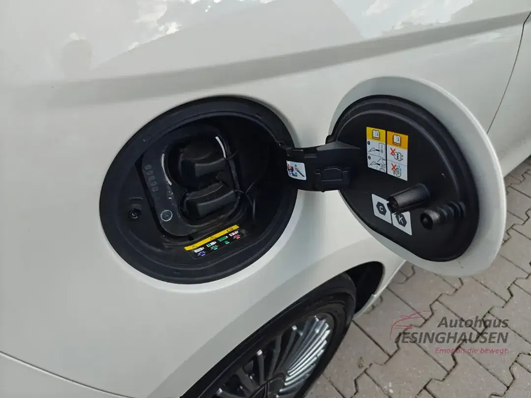 Fiat 500e - Thumbnail 6