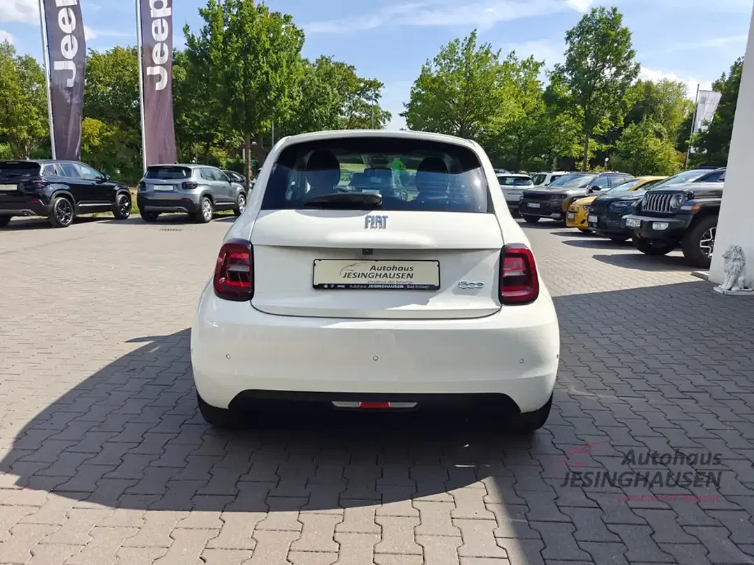 Fiat 500e - Thumbnail 7