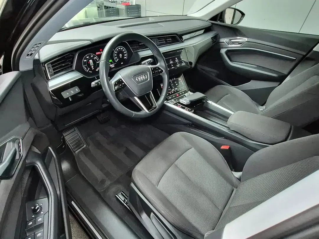 Audi e-tron - Thumbnail 9