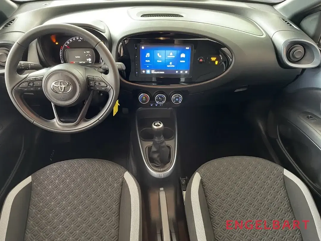 Toyota Aygo X - Thumbnail 9