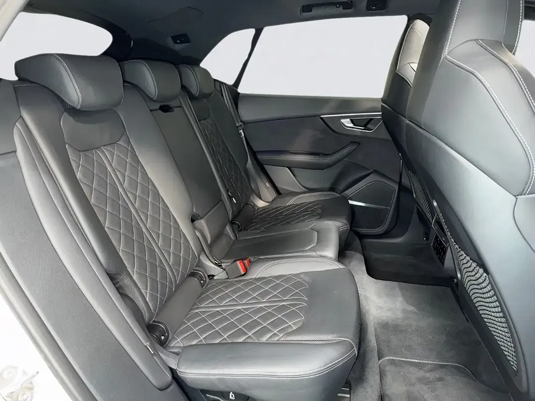 Audi SQ8 - Thumbnail 12
