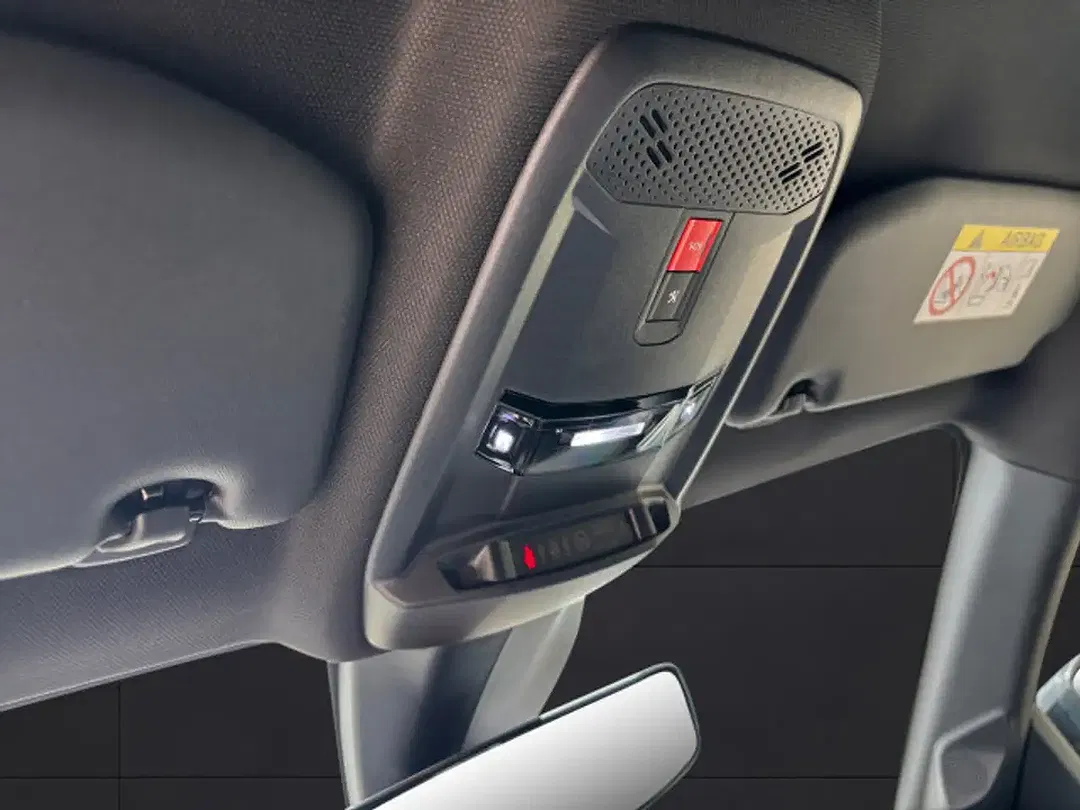 Peugeot 208 - Thumbnail 10
