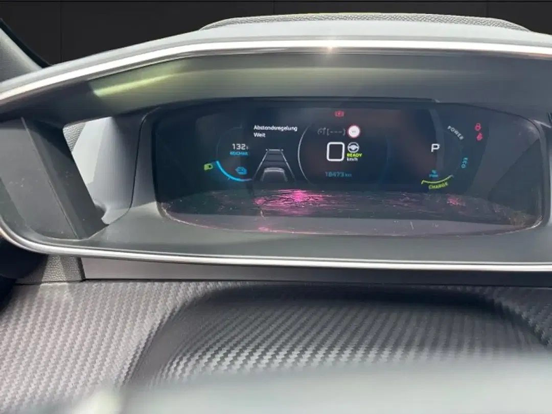 Peugeot 208 - Thumbnail 14