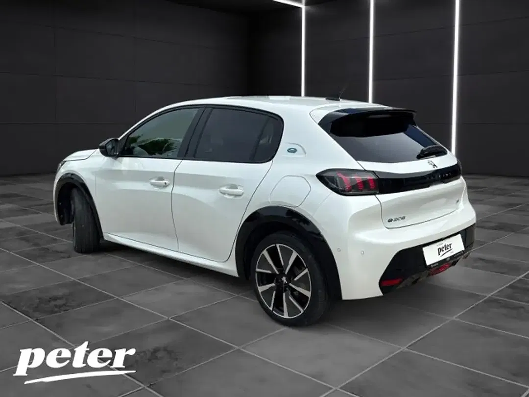 Peugeot 208 - Thumbnail 2