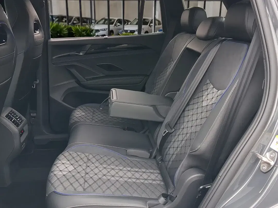 Volkswagen Tayron - Thumbnail 7
