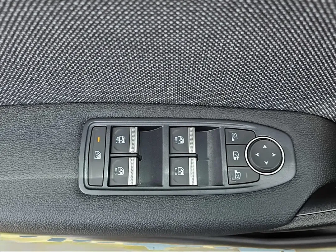 Mitsubishi ASX - Thumbnail 11