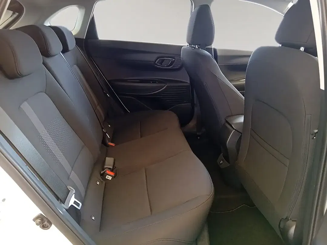 Hyundai i20 - Thumbnail 13