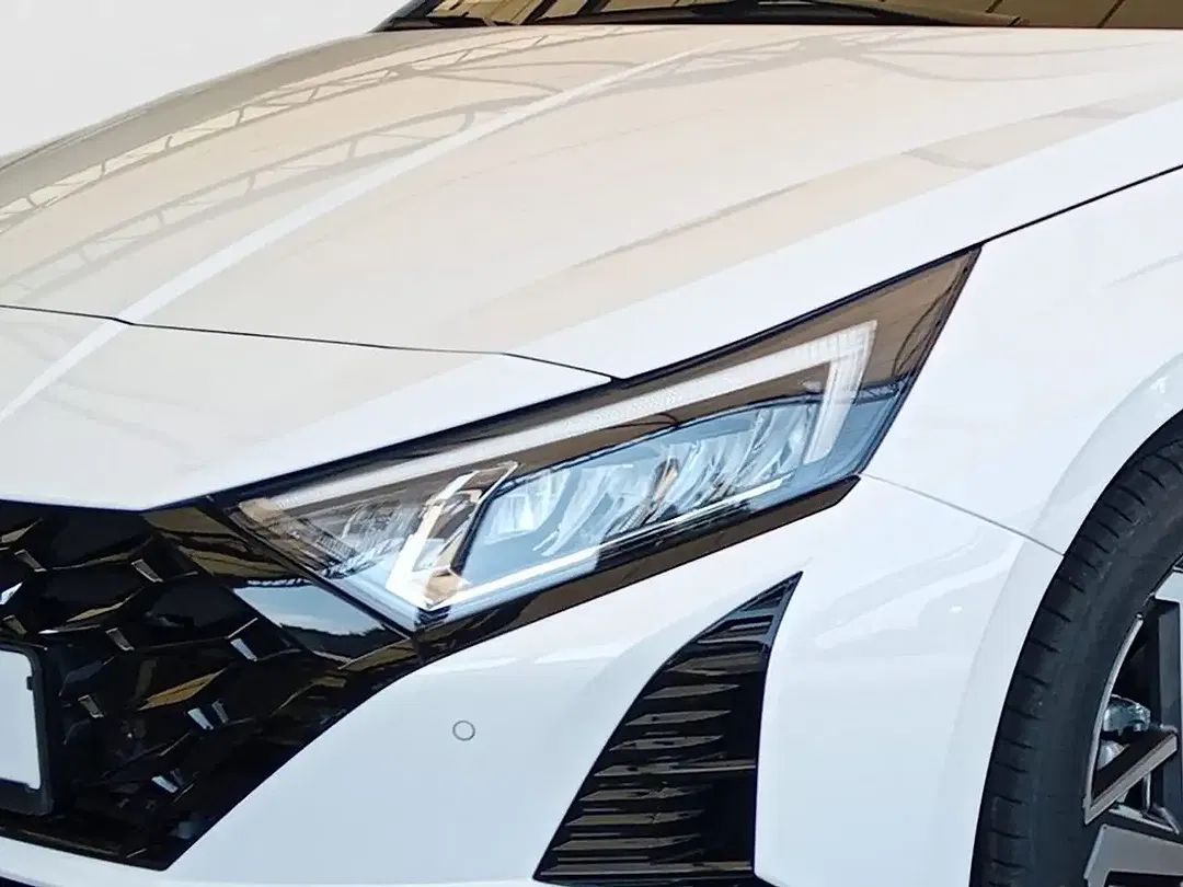 Hyundai i20 - Thumbnail 5