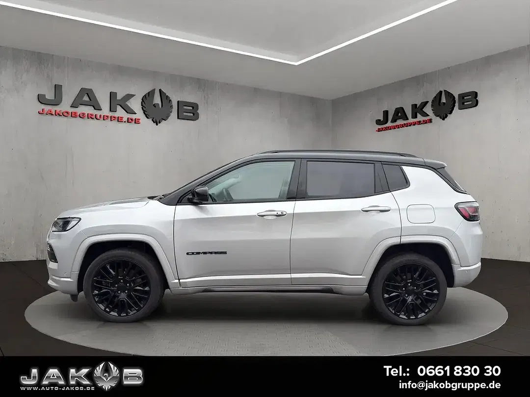 Jeep Compass - Thumbnail 4