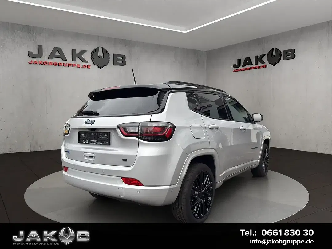 Jeep Compass - Thumbnail 7
