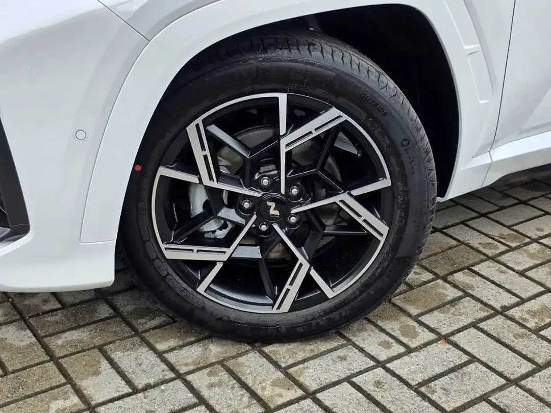 Hyundai TUCSON - Thumbnail 5