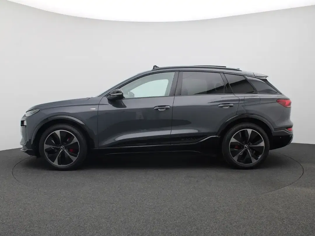 Audi Q6 e-tron - Thumbnail 3