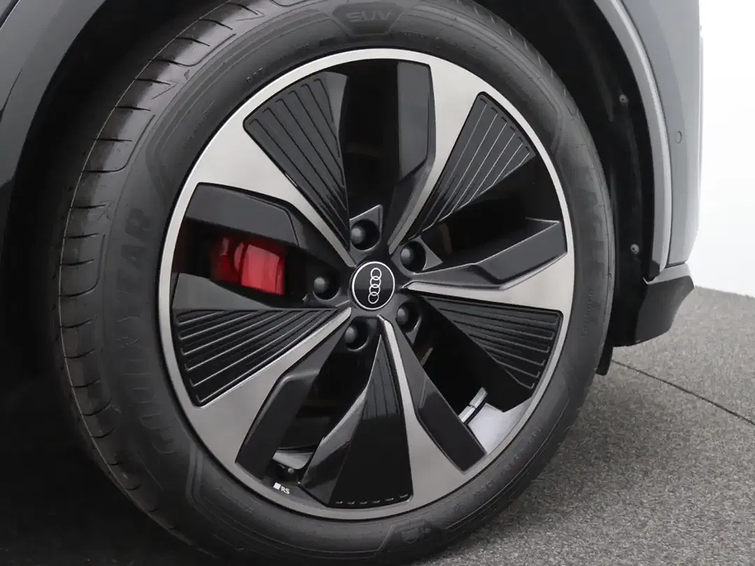 Audi Q6 e-tron - Thumbnail 9