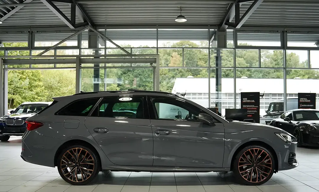 CUPRA Leon - Thumbnail 6