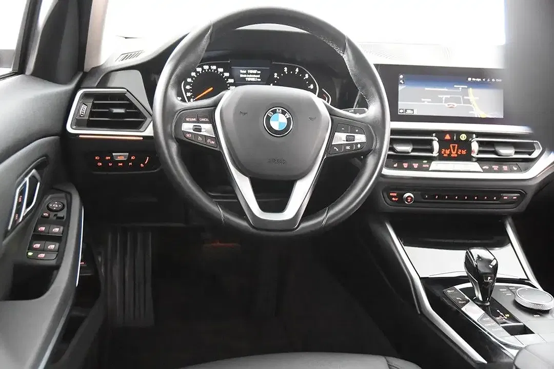 BMW 318 - Thumbnail 5