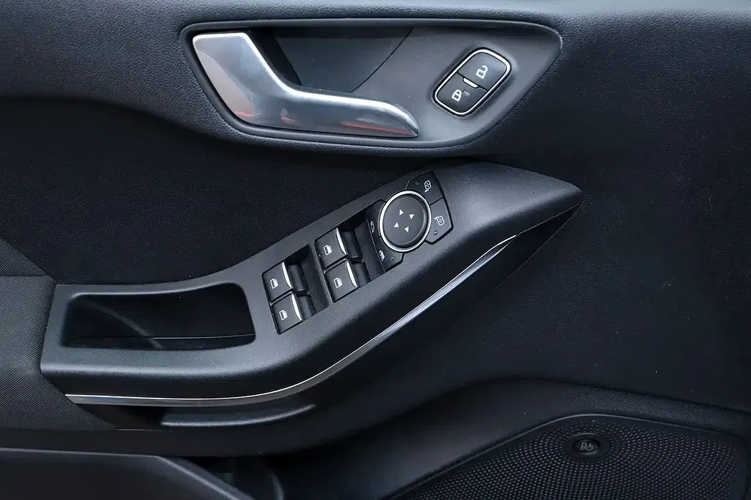 Ford Fiesta - Thumbnail 12